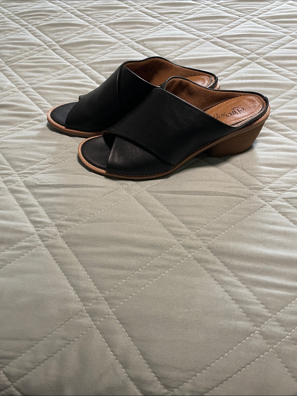 Eurosoft Black Leather Cross Band Mule Slides - Picture 2 of 2